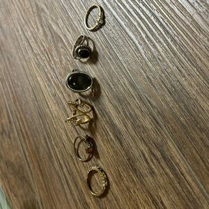 variety of womens rings, diff sizes and designs can send together or by each